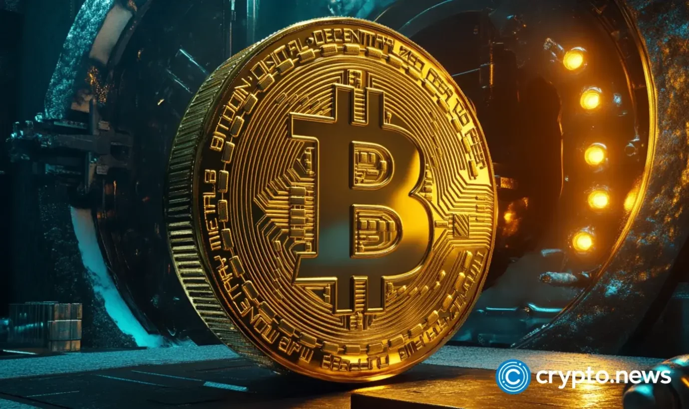 $1b liquidations as Bitcoin drops; traders find shelter in this altcoin