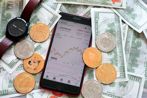 BlockDAG scores big with NBA tease and $293M presale; SOL whales accumulate, PEPE slips - 2